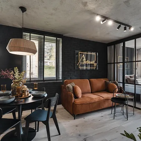 717 - Z Sauna アパート *